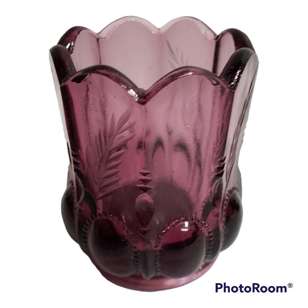 𝅺VINTAGE Boyd Art Glass Amythst Toothpick Holder Votive Tealight Holder Etched